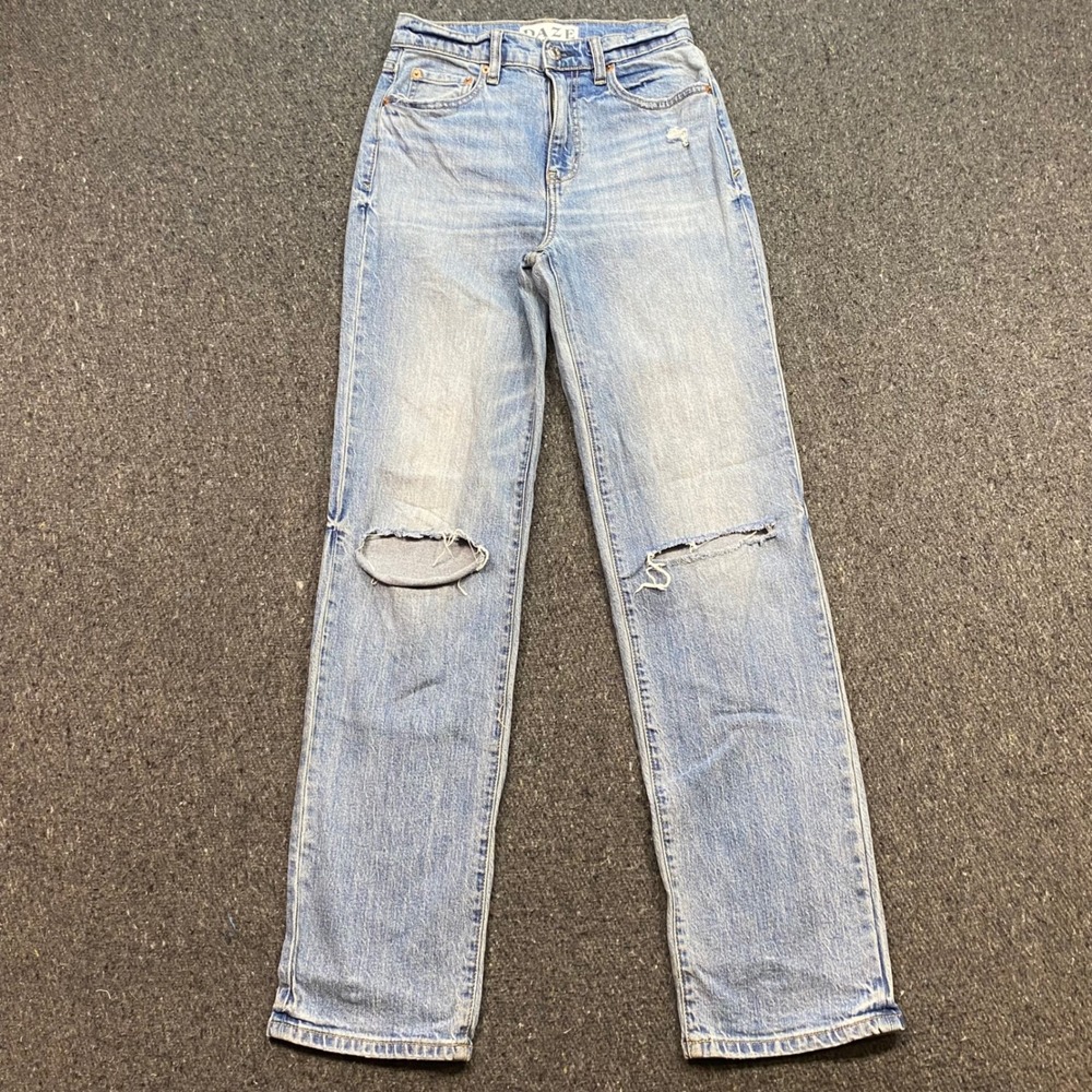 Daze Distressed Straight Leg Jeans Sz 24 Womens Blue Grunge Skater Knee Blowout